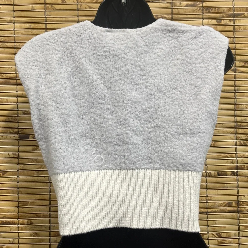 Free People Knit Vest Womens L Grey White Intimately V-Neck Fuzzy Ribbed Cropped